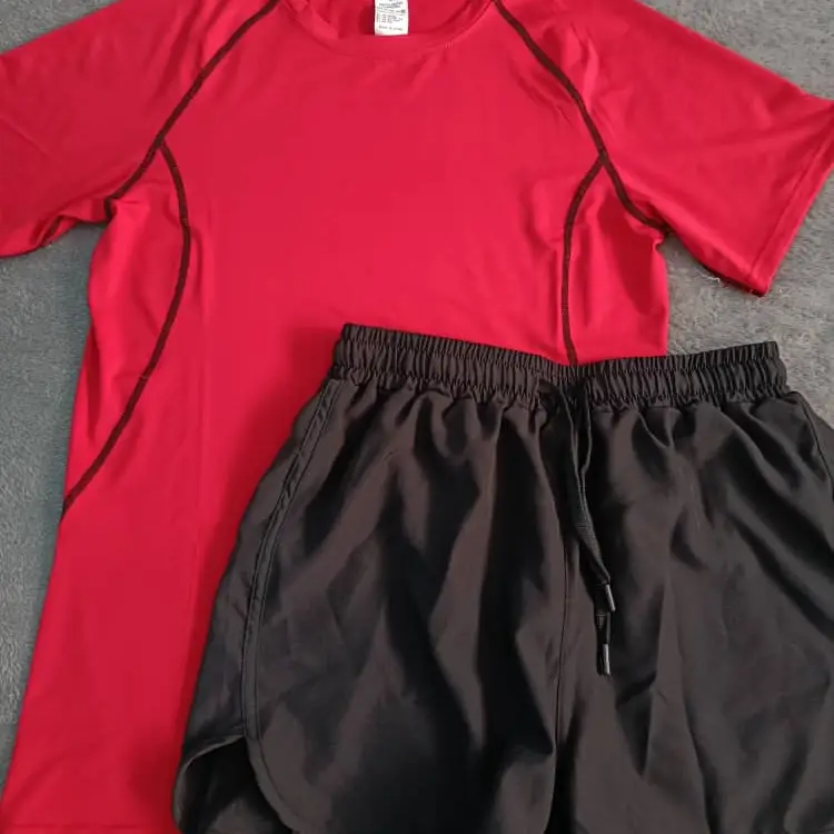 CONJUNTO DE PULOVER DE COMPRESIÓN + SHORT CON LICRA — imagen 5