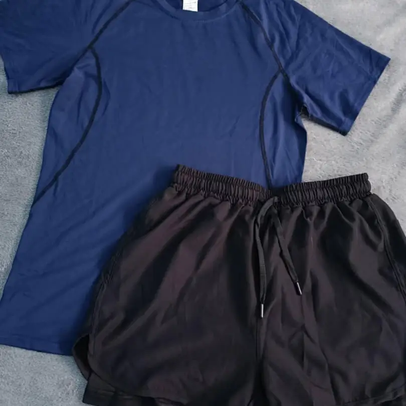 CONJUNTO DE PULOVER DE COMPRESIÓN + SHORT CON LICRA — imagen 3