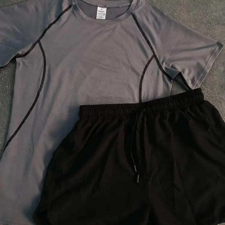 CONJUNTO DE PULOVER DE COMPRESIÓN + SHORT CON LICRA — imagen 6
