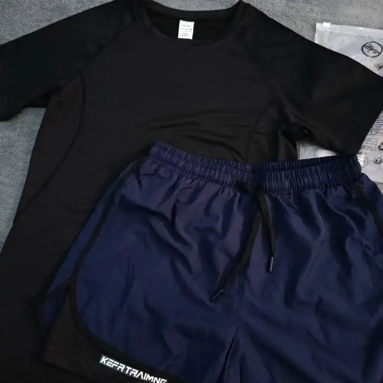 CONJUNTO DE PULOVER DE COMPRESIÓN + SHORT CON LICRA — imagen 2